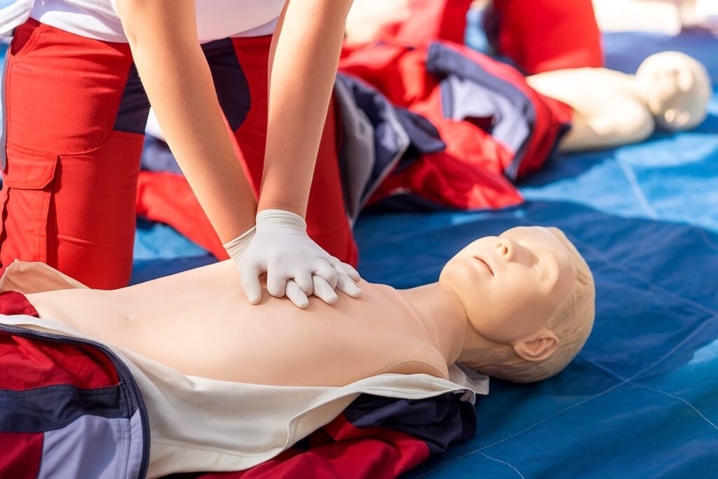 Medic first aid min2